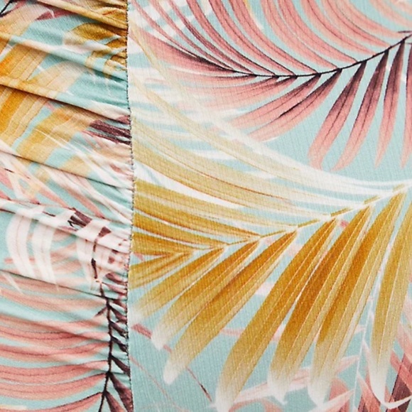 Torrid HIGH-RISE RUCHED SHINE SWIM BOTTOM size 2x - Picture 5 of 6